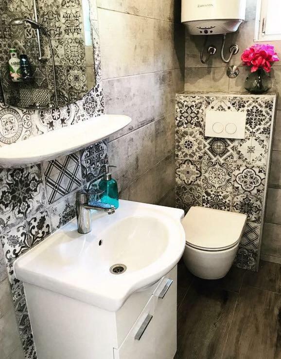 Apartmán Faros Oasis Gdinj Exteriér fotografie